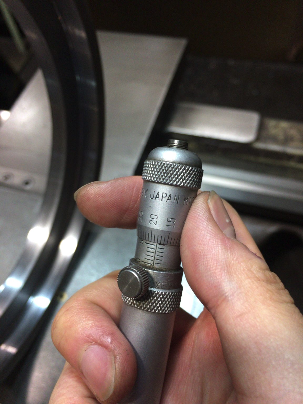 使いこなせるか！？「インサイドマイクロ」（棒型マイクロメーター）（自分のインサイドマイクロメーター使い方） とるにお日記